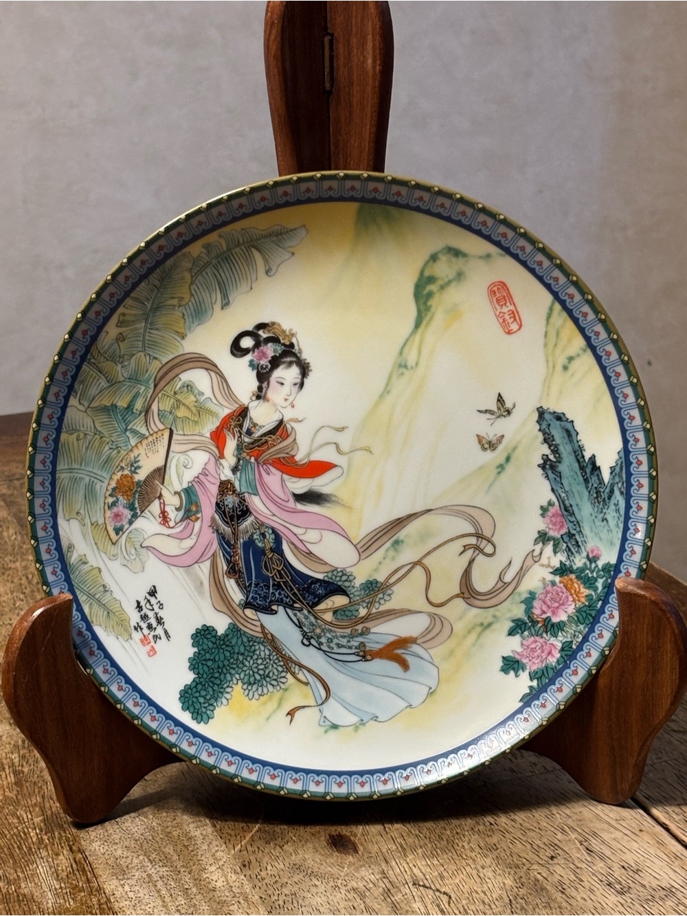 Vintage Imperial Jingdezhen Porcelain Plate #1 Pao-Chai Beauties Red Mansion
